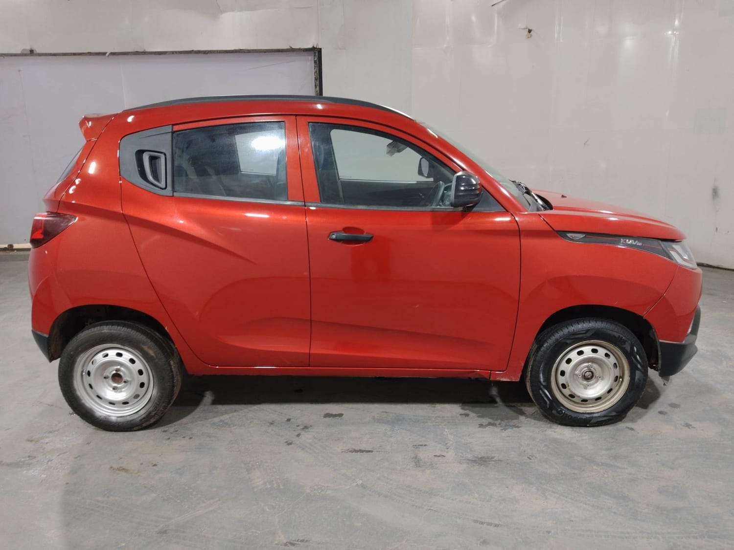 Used 2017 Mahindra KUV100 Used 2017 Mahindra KUV100