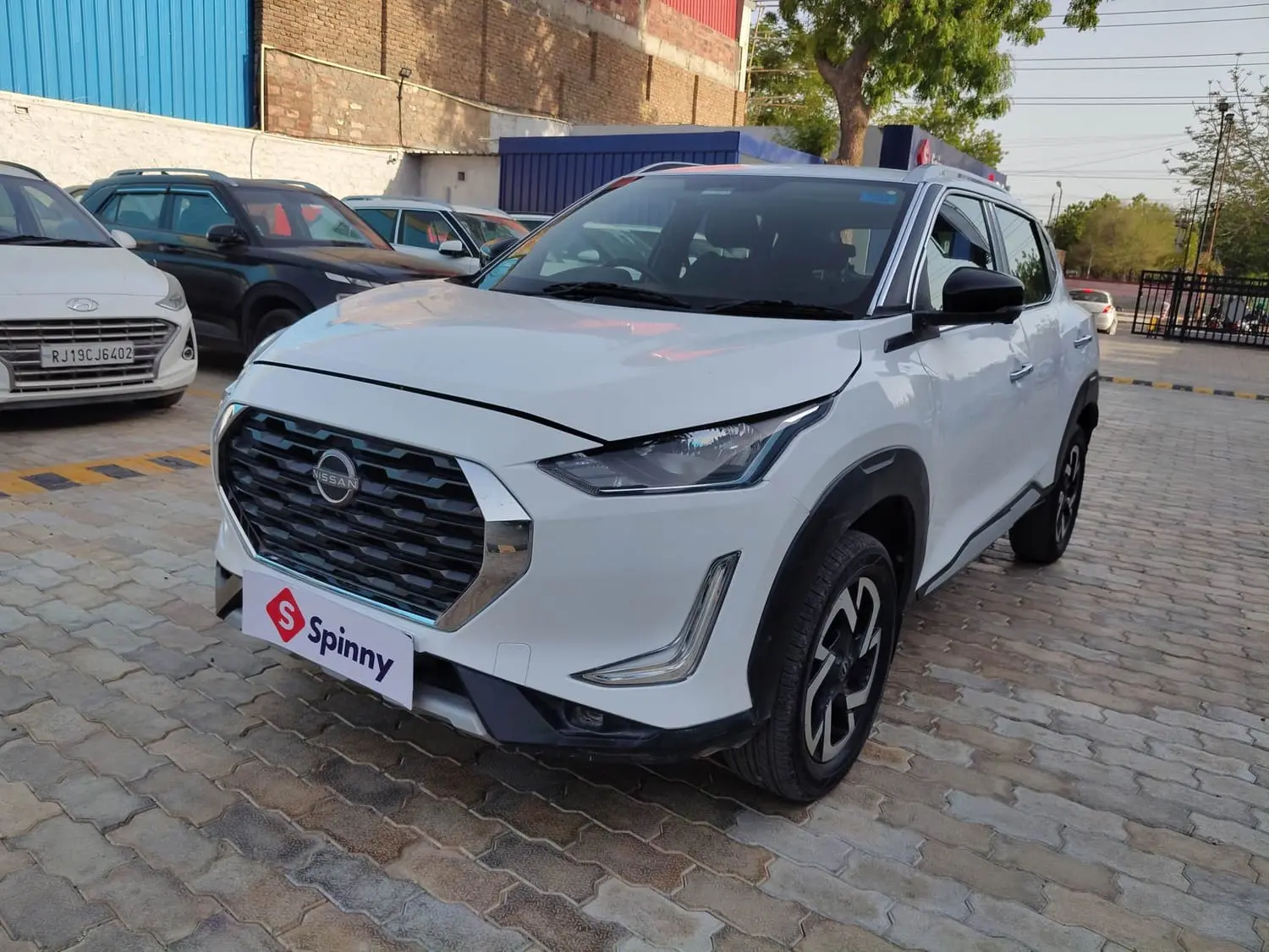 2022 निसान मैग्नाइट Turbo XV Premium (O) 2022 निसान मैग्नाइट Turbo XV Premium (O)
