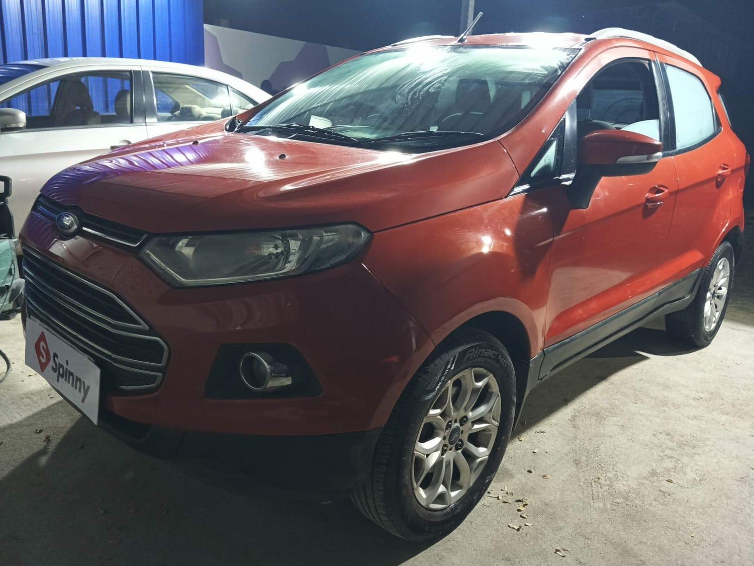 2015 फोर्ड इकोस्पोर्ट 1.0L Petrol Ecoboost Titanium 2015 फोर्ड इकोस्पोर्ट 1.0L Petrol Ecoboost Titanium