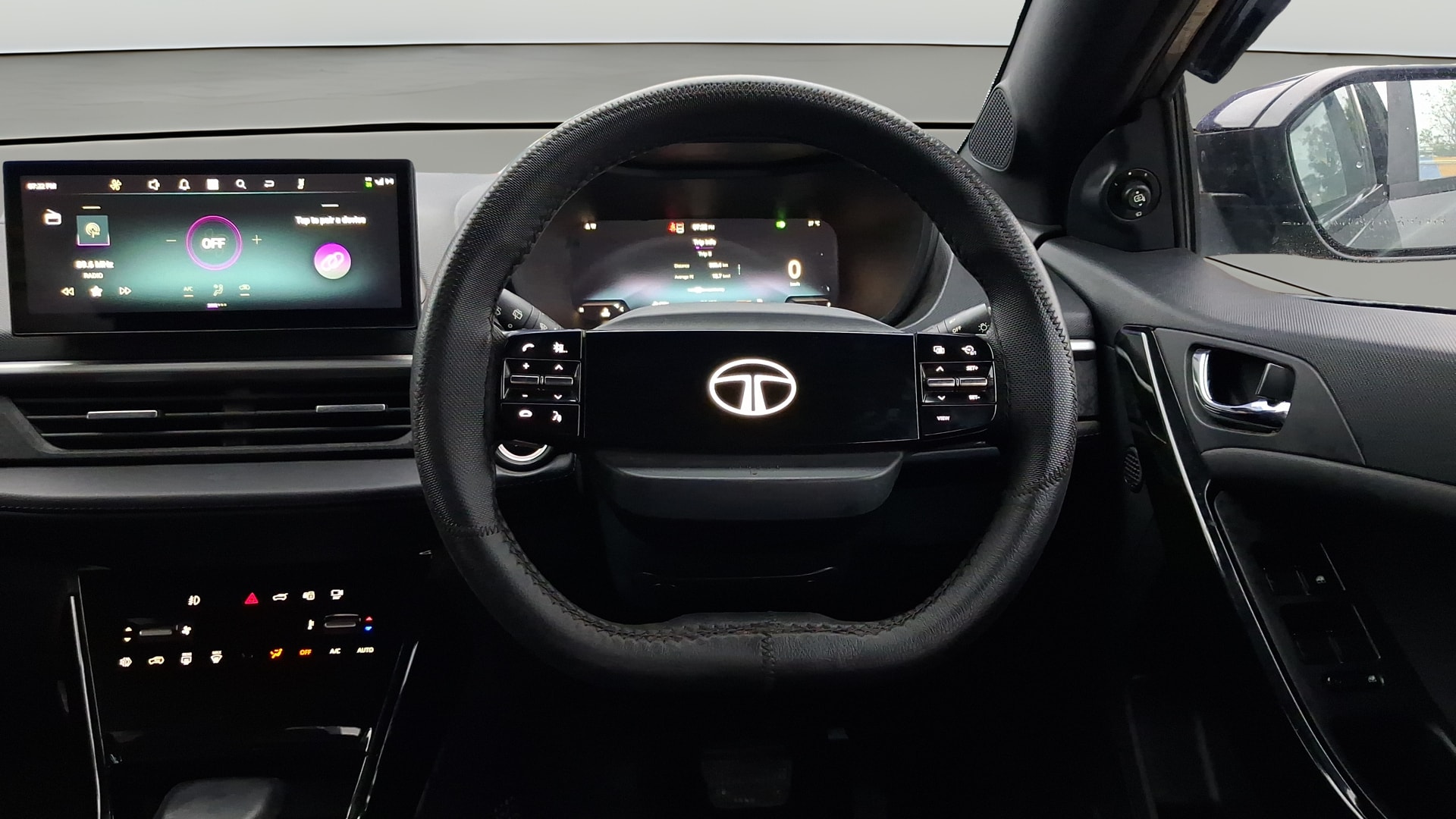 View 2024 Tata Nexon Revotron XE Image 14 Used 2024 Tata Nexon Revotron XE Image 14