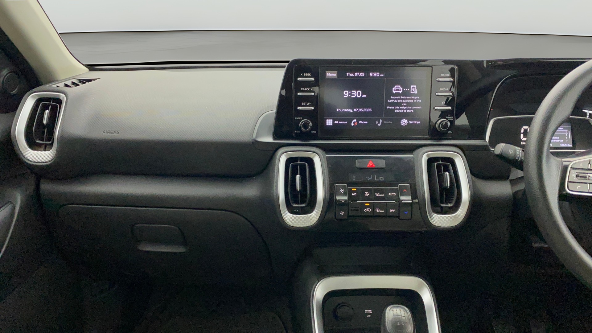 View 2021 Kia Sonet HTK Plus iMT Petrol Image 17 Used 2021 Kia Sonet HTK Plus iMT Petrol Image 17