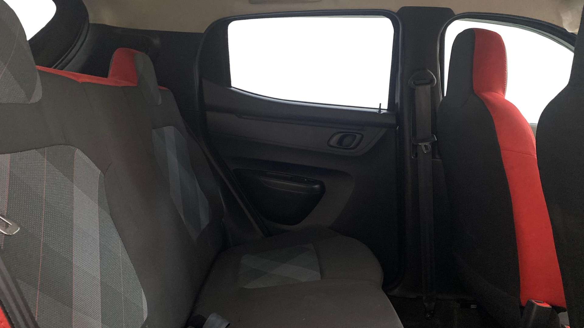 View 2023 Renault Kwid RXL 1.0 BS IV Image 29 Used 2023 Renault Kwid RXL 1.0 BS IV Image 29
