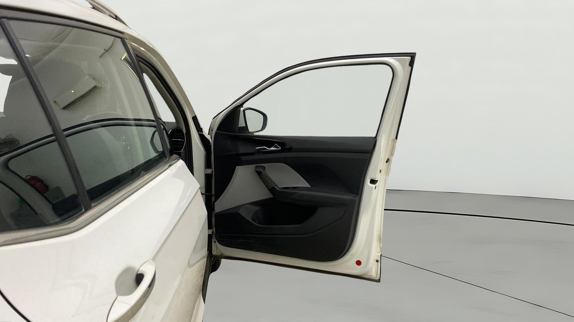 View 2021 Skoda Kushaq Style 1.0 TSI AT Image 47 Used 2021 Skoda Kushaq Style 1.0 TSI AT Image 47