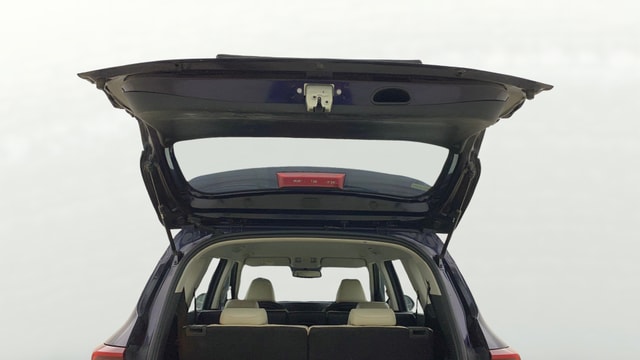View Kia Carens Image 33 Used Kia Carens Image 33