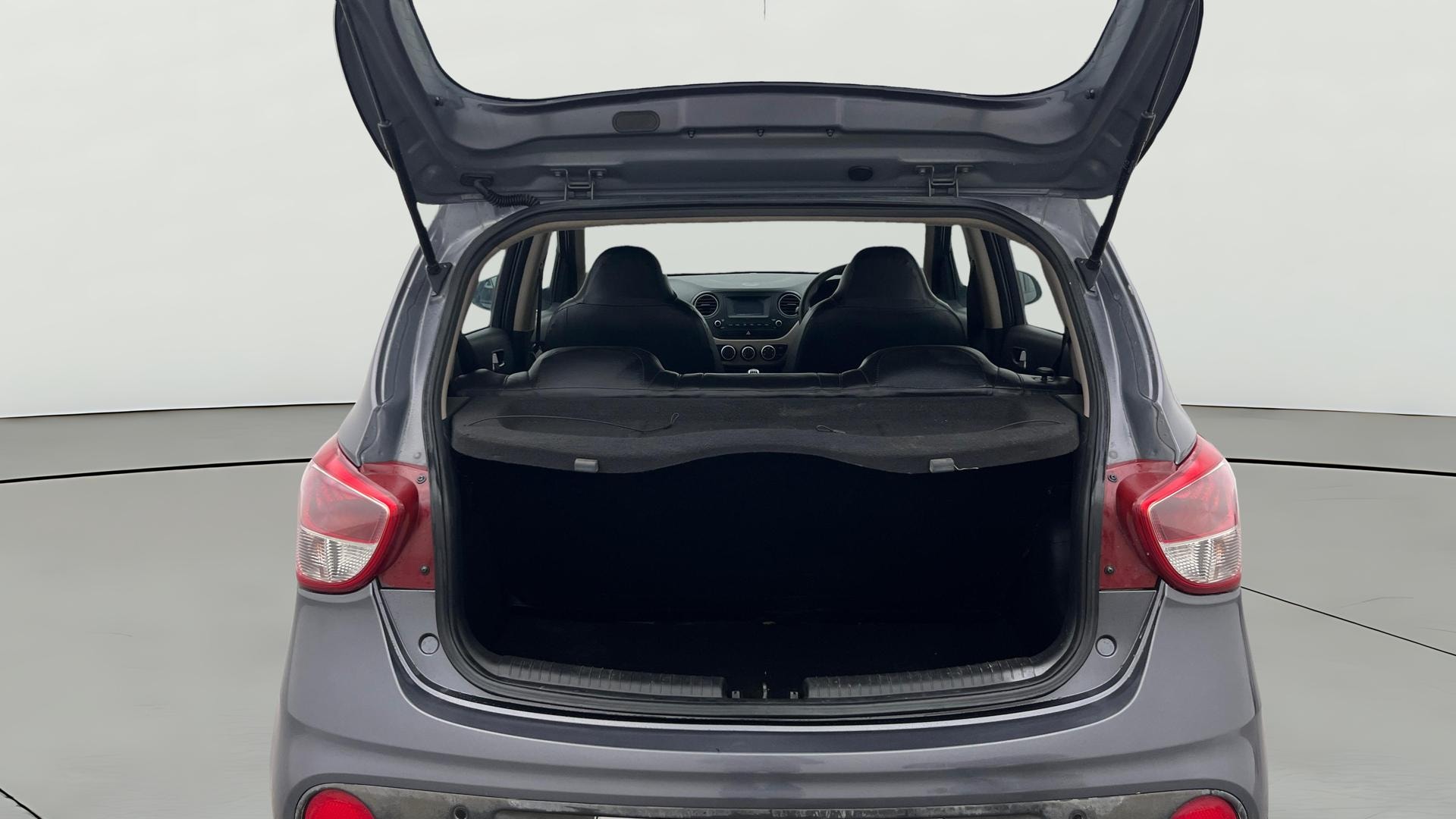 View 2017 Hyundai Grand i10 Sportz 1.2 Kappa Image 36 Used 2017 Hyundai Grand i10 Sportz 1.2 Kappa Image 36