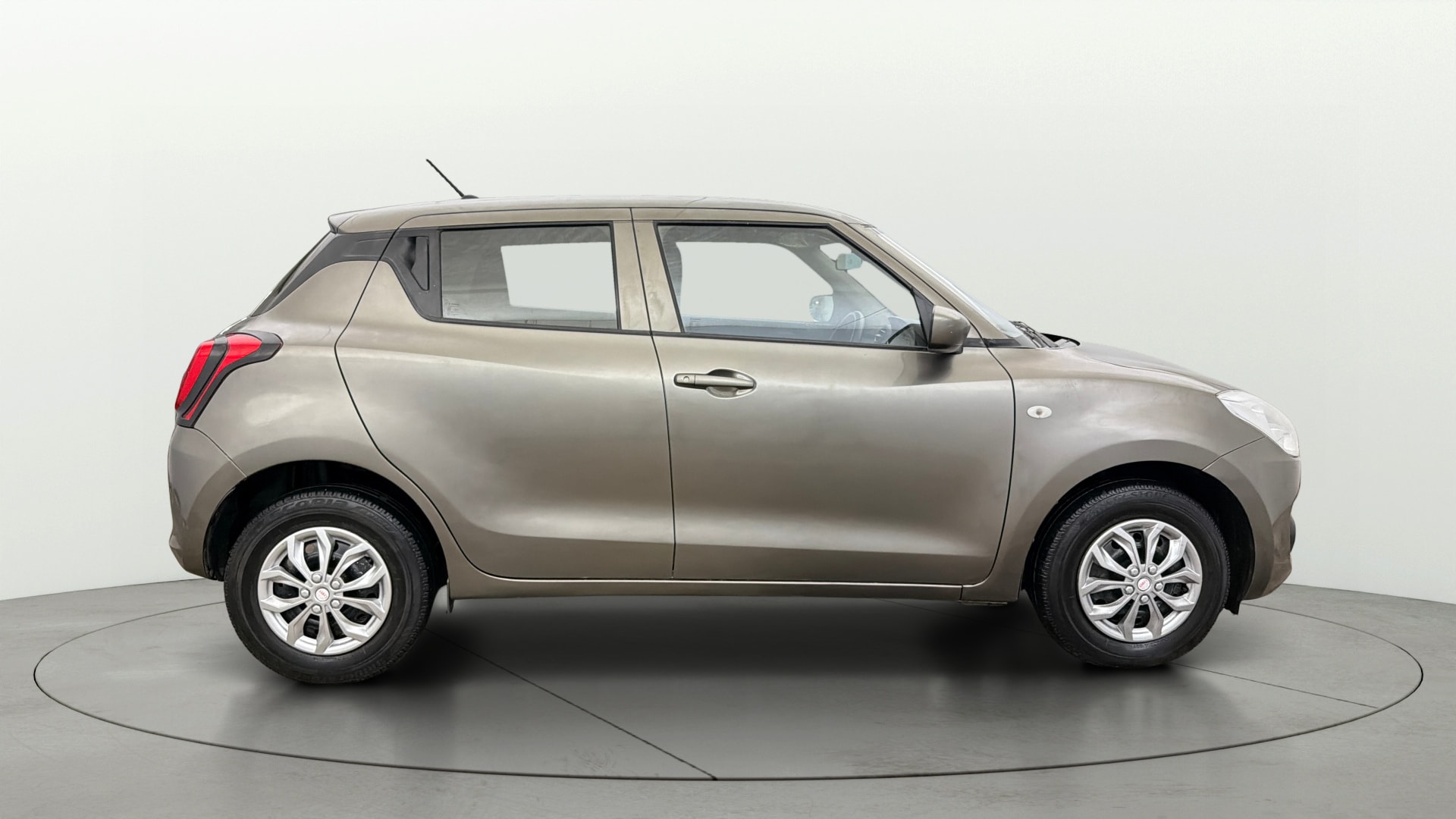 View 2019 Maruti Suzuki 1000 Base Variant Image 8 Used 2019 Maruti Suzuki 1000 Base Variant Image 8