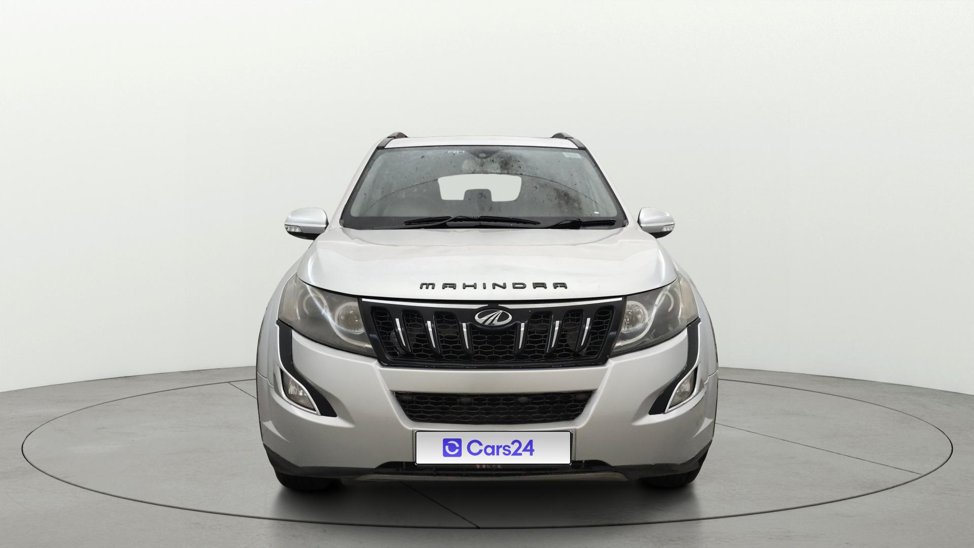 2015 महिंद्रा एक्सयूवी500 W10 FWD 2015 महिंद्रा एक्सयूवी500 W10 FWD