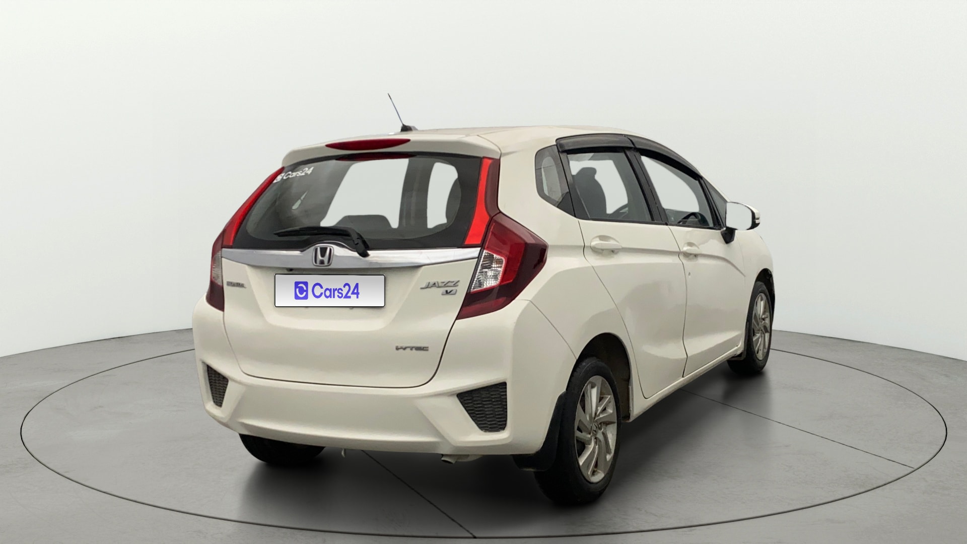 View 2015 Honda Jazz E MT Diesel Image 48 Used 2015 Honda Jazz E MT Diesel Image 48