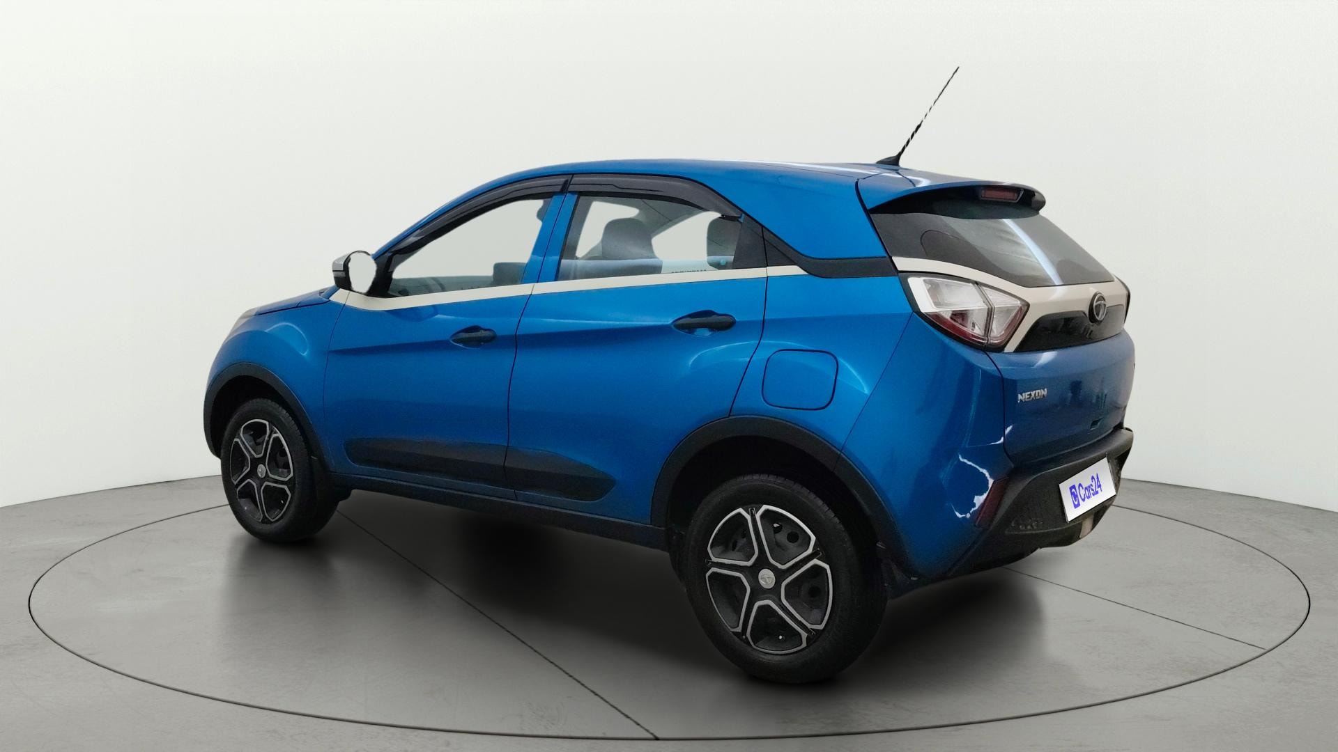 View 2020 Tata Nexon Revotron XM Image 2 Used 2020 Tata Nexon Revotron XM Image 2