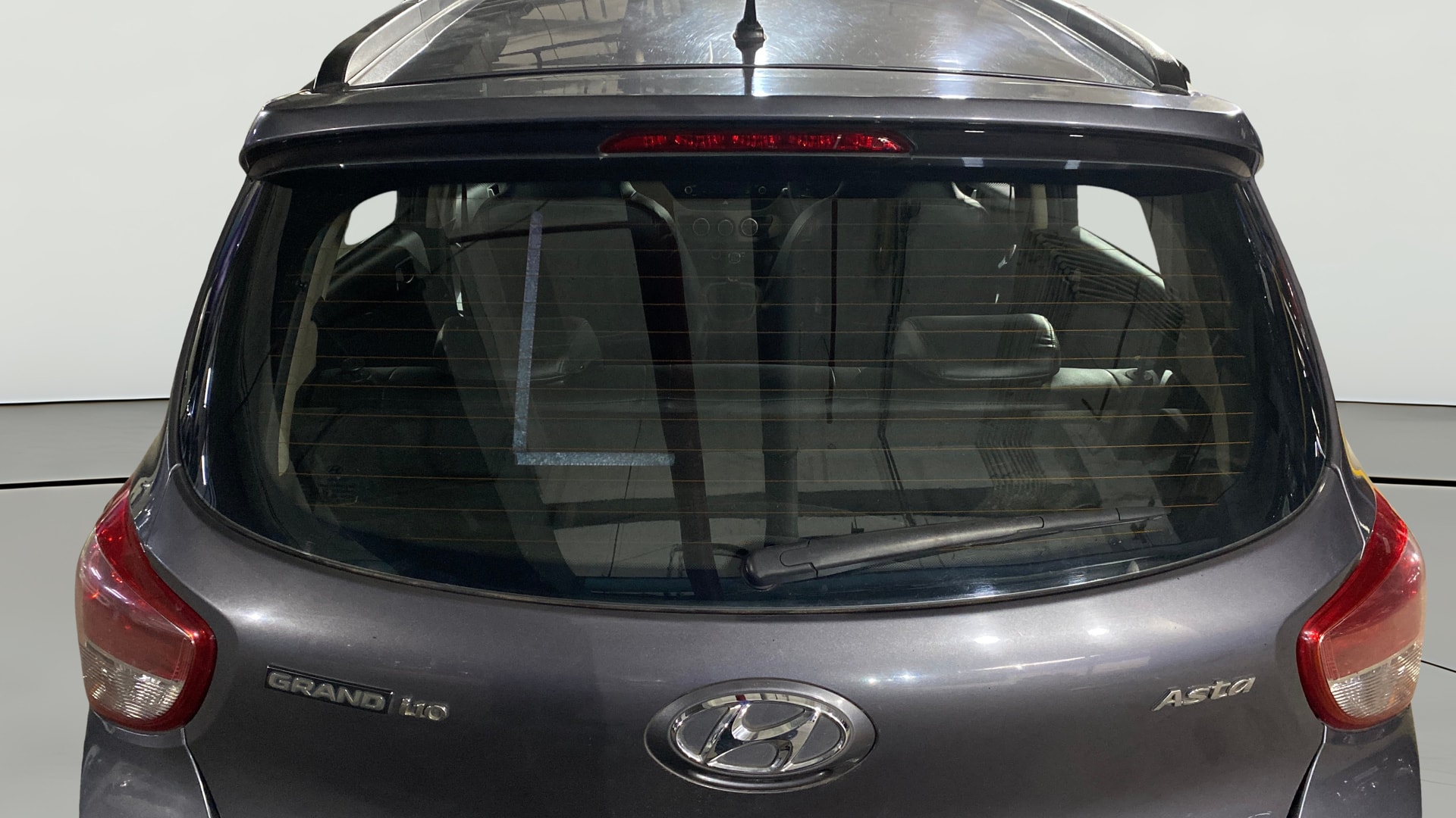 View 2016 Hyundai Grand i10 1.2 Asta Petrol Image 4 Used 2016 Hyundai Grand i10 1.2 Asta Petrol Image 4