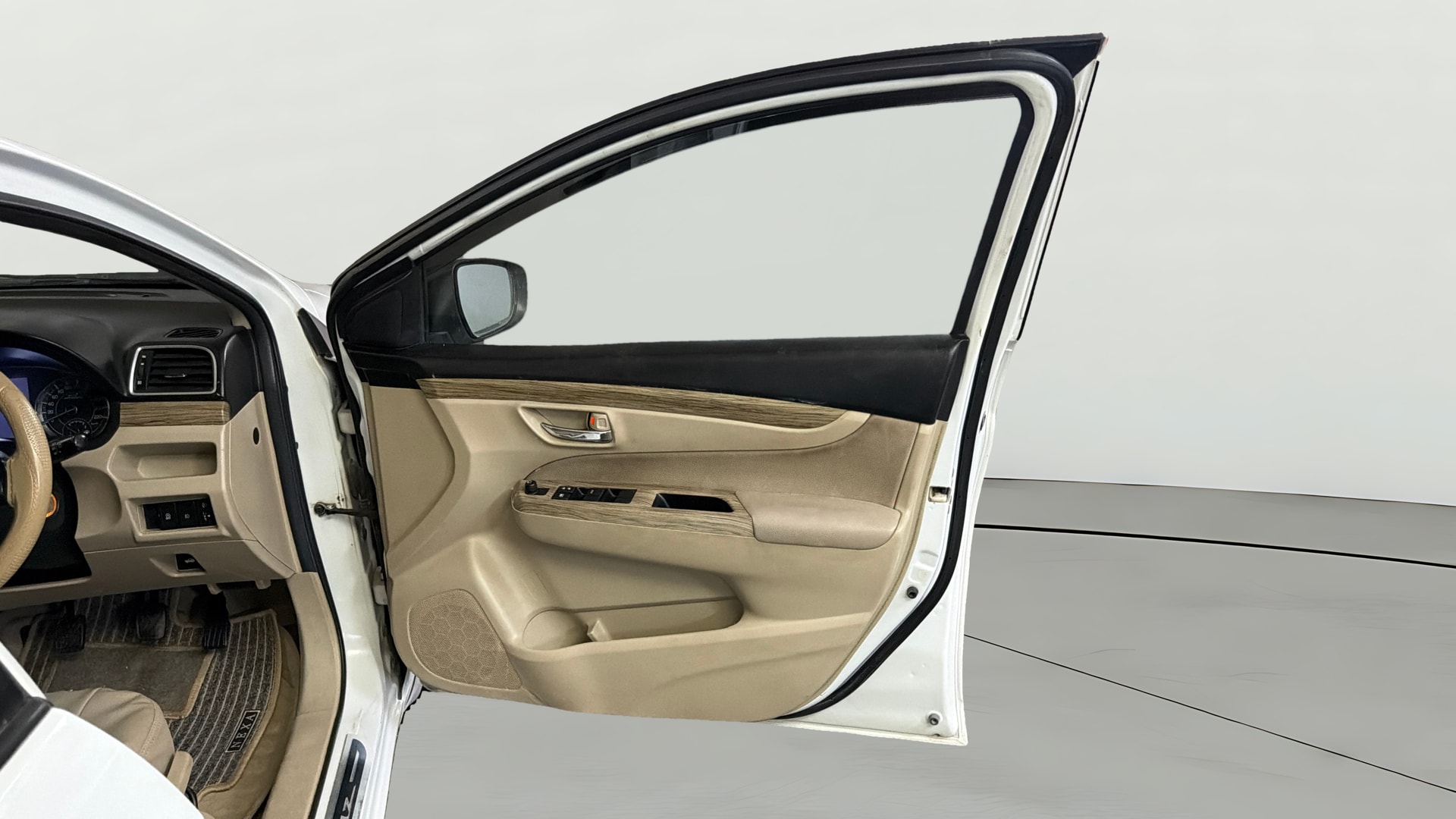 View 2019 Maruti Suzuki 1000 Base Variant Image 43 Used 2019 Maruti Suzuki 1000 Base Variant Image 43