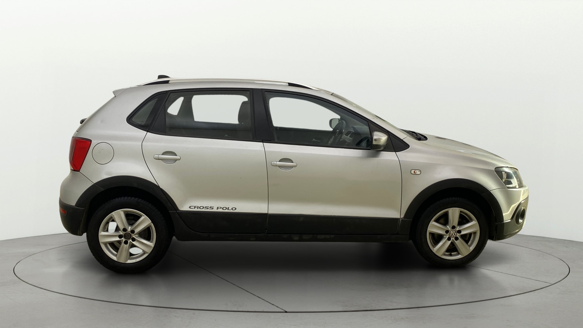 View 2015 Volkswagen Cross Polo 1.2 MPI Petrol Image 8 Used 2015 Volkswagen Cross Polo 1.2 MPI Petrol Image 8