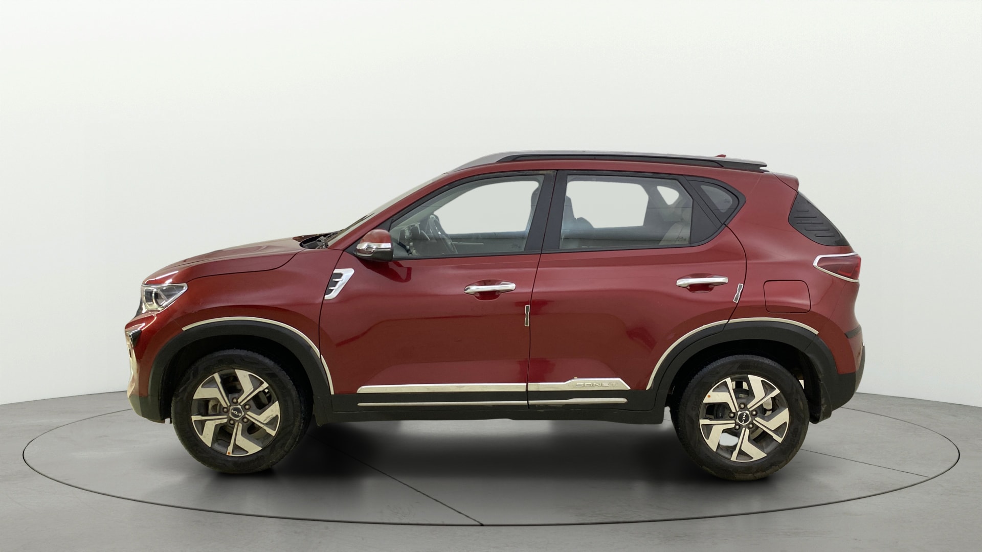 View 2023 Kia Sonet HTX iMT Petrol Image 5 Used 2023 Kia Sonet HTX iMT Petrol Image 5