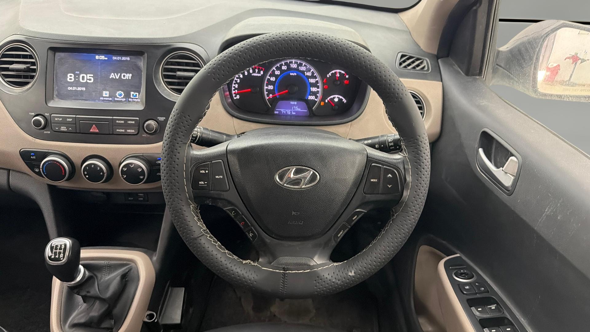 View 2017 Hyundai Grand i10 1.2 Sportz(O) Petrol Image 20 Used 2017 Hyundai Grand i10 1.2 Sportz(O) Petrol Image 20