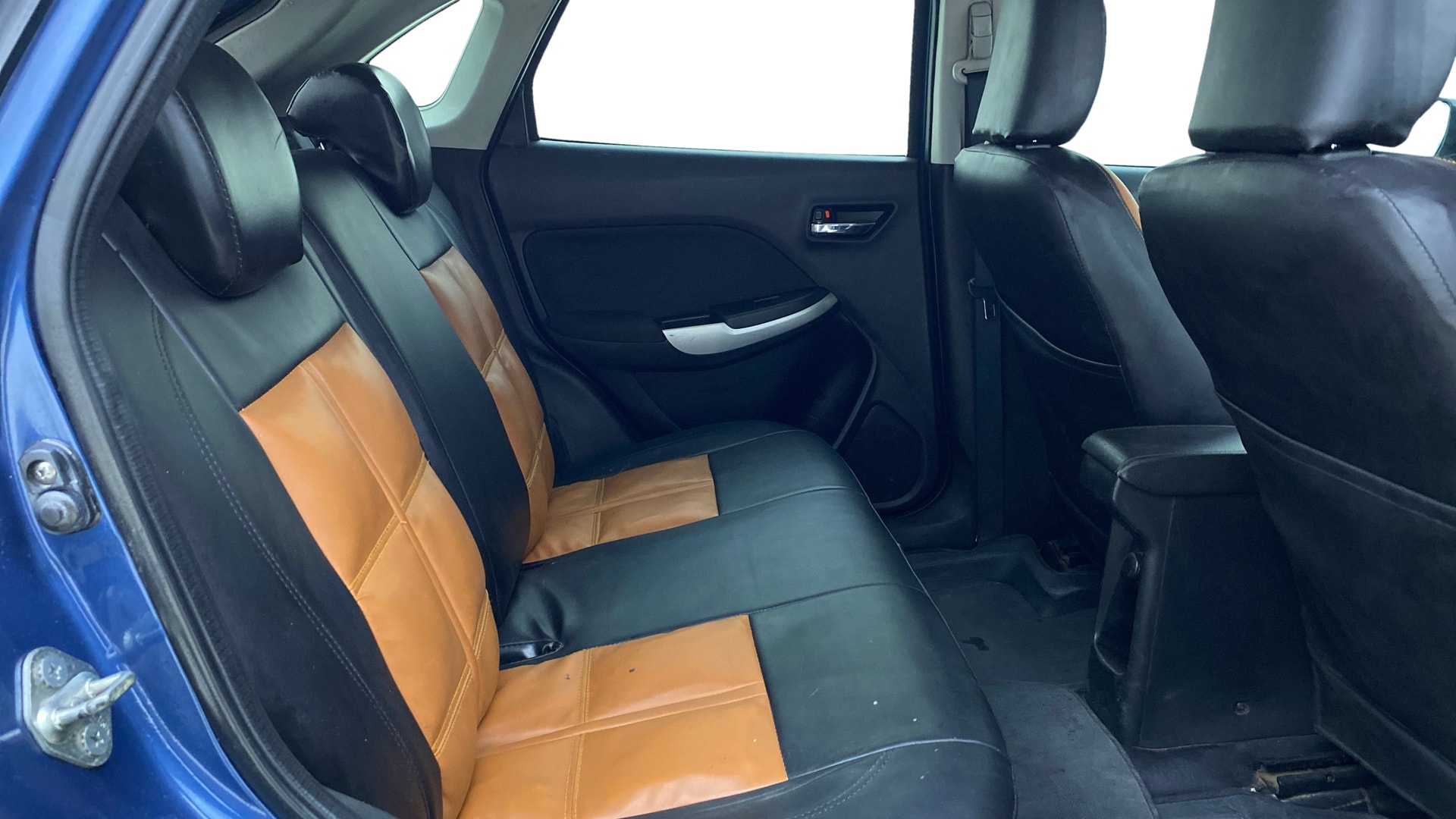 View 2018 Maruti Suzuki 1000 Base Variant Image 29 Used 2018 Maruti Suzuki 1000 Base Variant Image 29