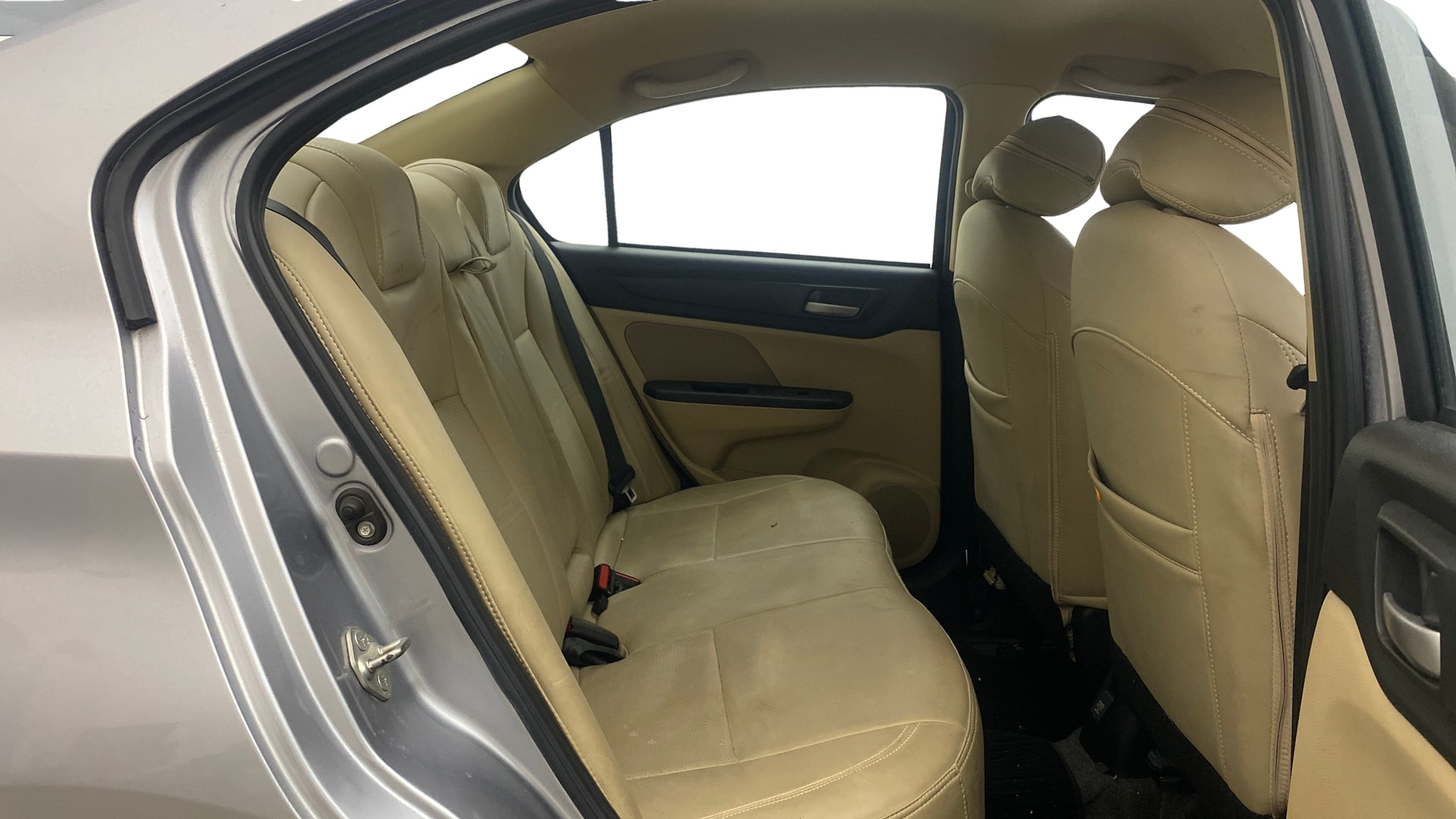View 2023 Honda Amaze E MT Petrol BS IV Image 30 Used 2023 Honda Amaze E MT Petrol BS IV Image 30