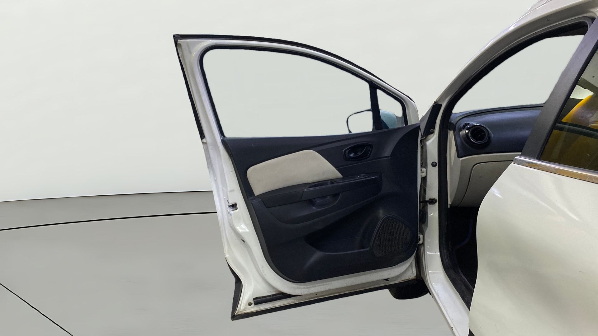 View 2019 Renault Captur RXL Diesel Image 31 Used 2019 Renault Captur RXL Diesel Image 31