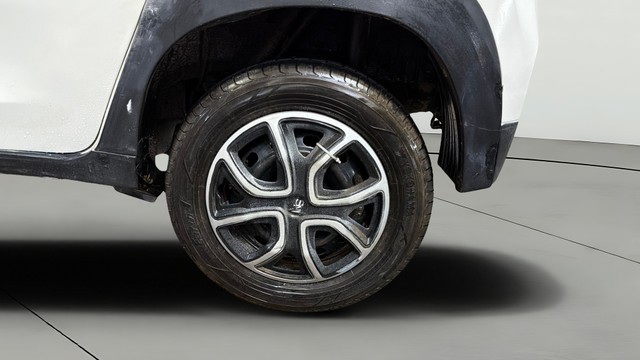 View Mahindra KUV100 Image 11 Used Mahindra KUV100 Image 11