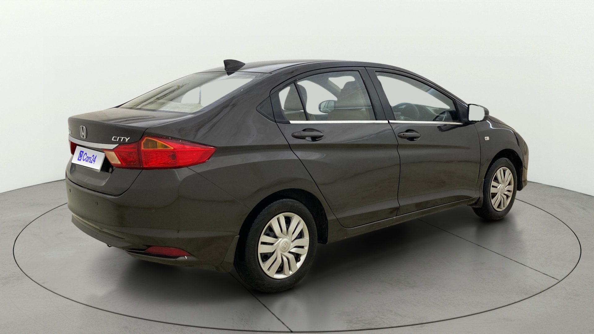 View 2015 Honda City ZX MT Diesel Anniversary Edition Image 42 Used 2015 Honda City ZX MT Diesel Anniversary Edition Image 42