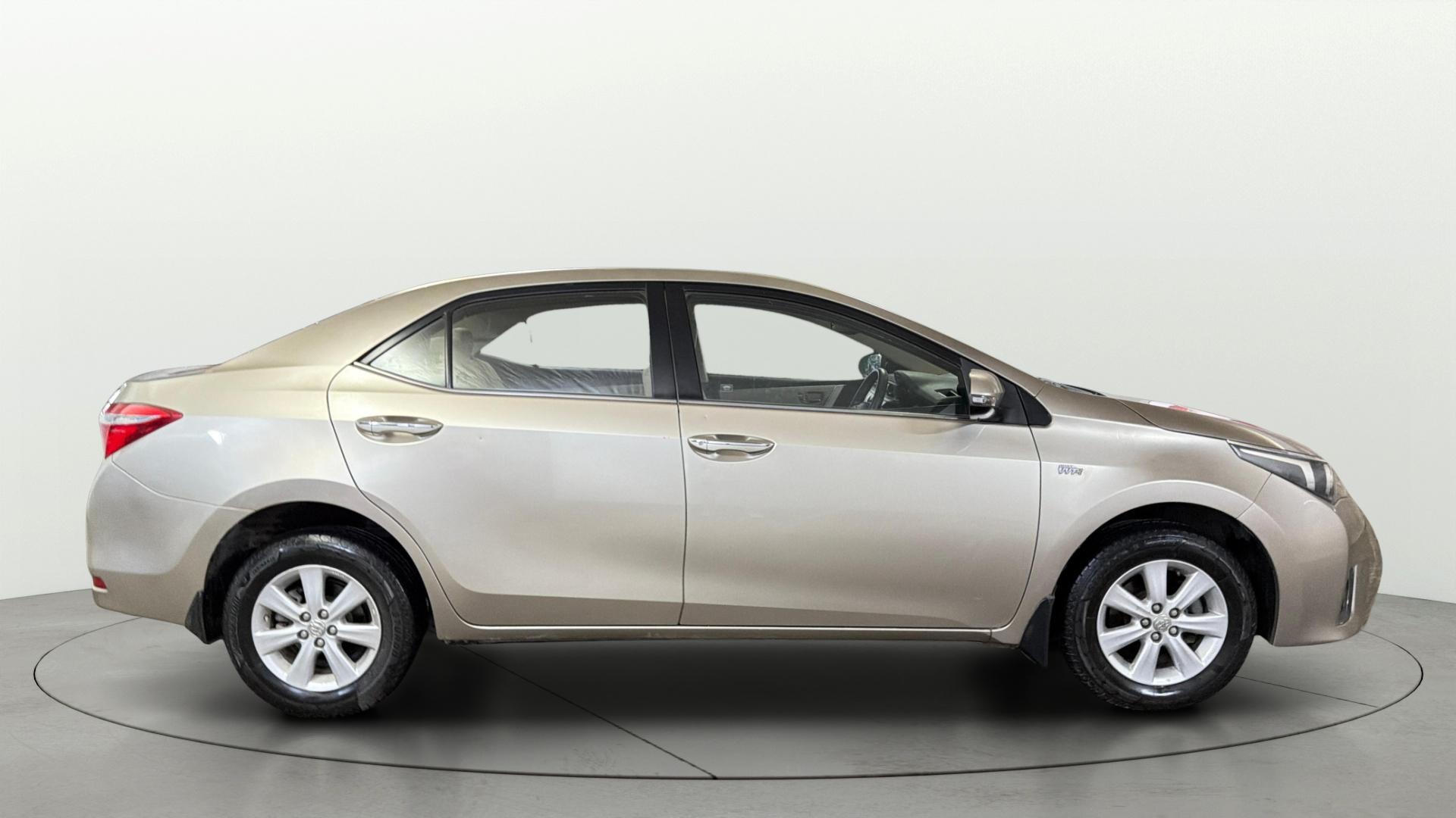 View 2015 Toyota Corolla Altis 1.8 G Image 8 Used 2015 Toyota Corolla Altis 1.8 G Image 8