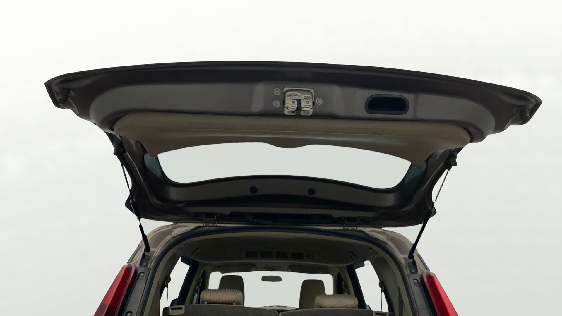 View 2023 Maruti Suzuki 1000 Base Variant Image 33 Used 2023 Maruti Suzuki 1000 Base Variant Image 33