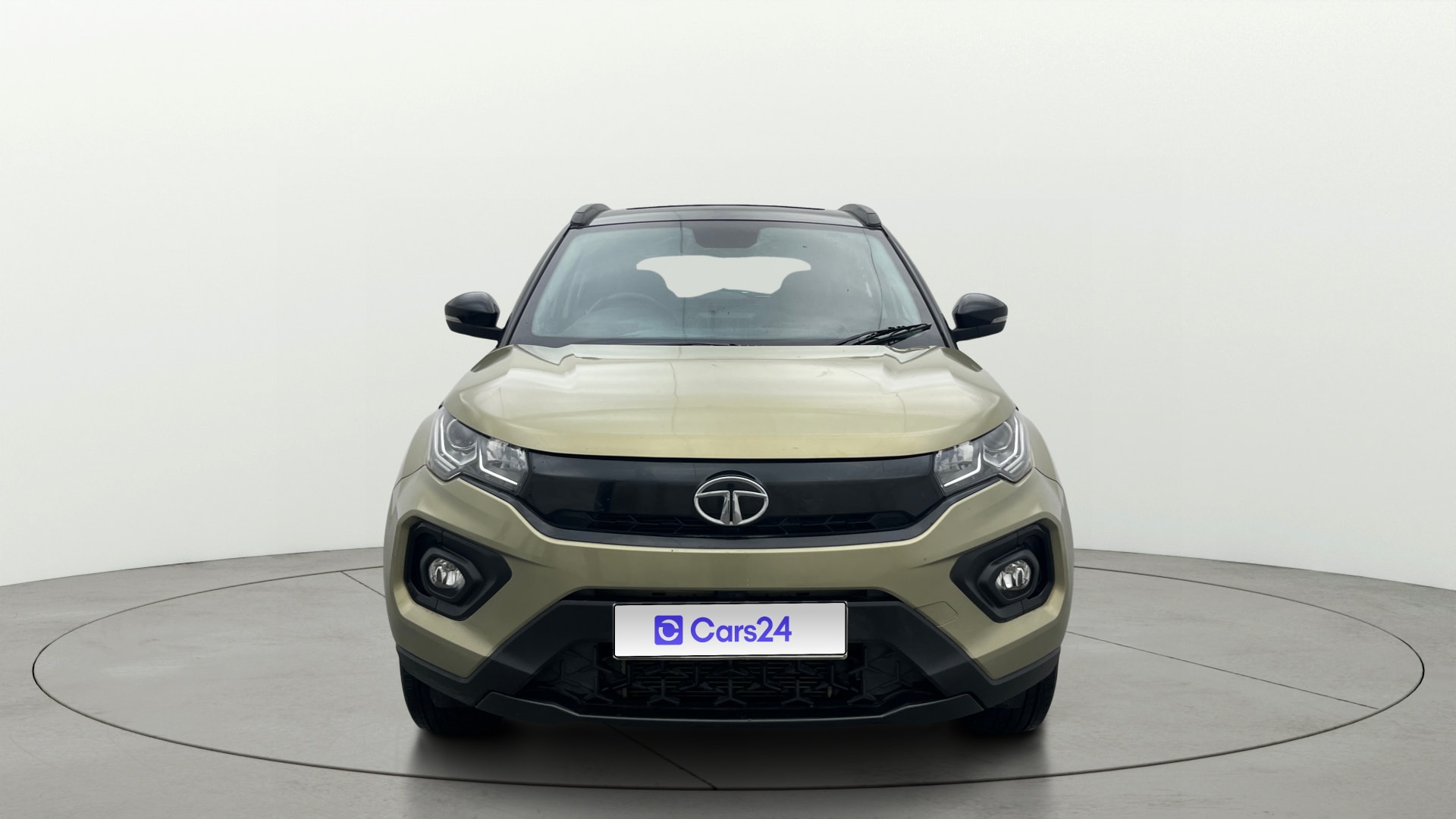 View 2022 Tata Nexon Revotron XE Image 1 Used 2022 Tata Nexon Revotron XE Image 1
