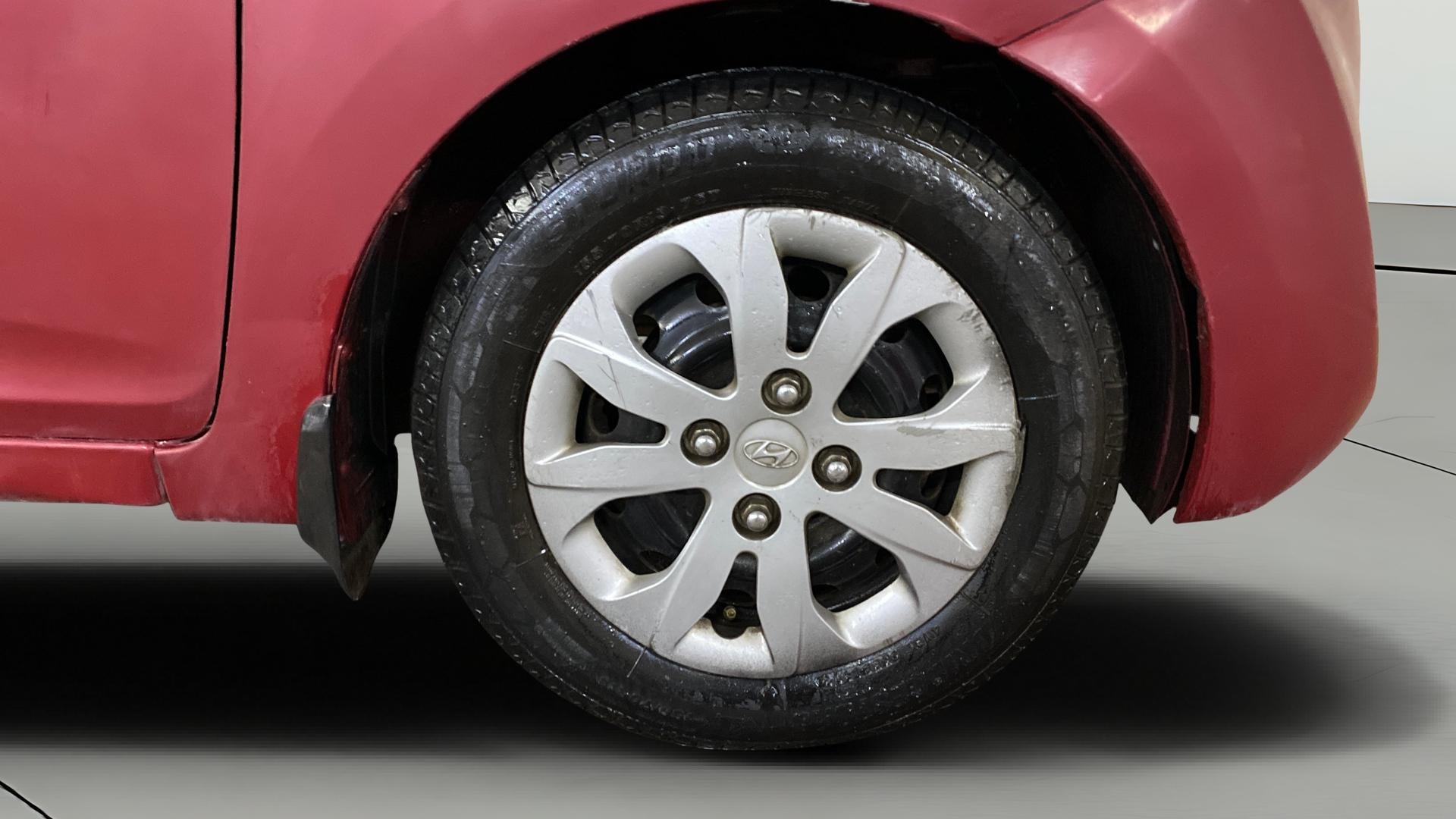View 2015 Hyundai EON Magna Plus Image 39 Used 2015 Hyundai EON Magna Plus Image 39