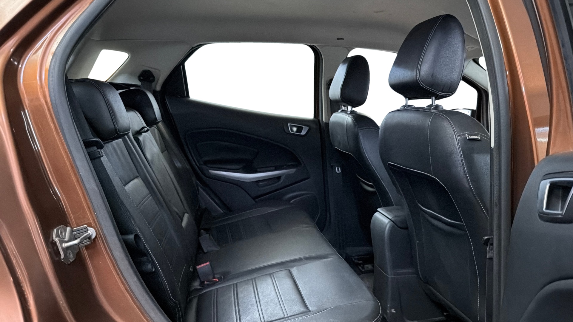 View 2019 Ford EcoSport 1.5 TDCi Diesel Ambiente BS IV Image 30 Used 2019 Ford EcoSport 1.5 TDCi Diesel Ambiente BS IV Image 30