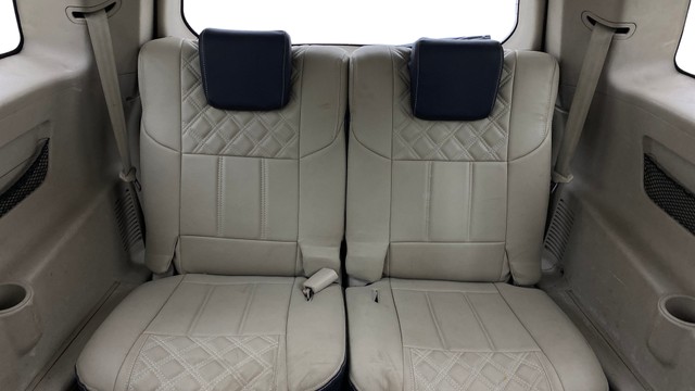 View Mahindra XUV500 Image 10 Used Mahindra XUV500 Image 10