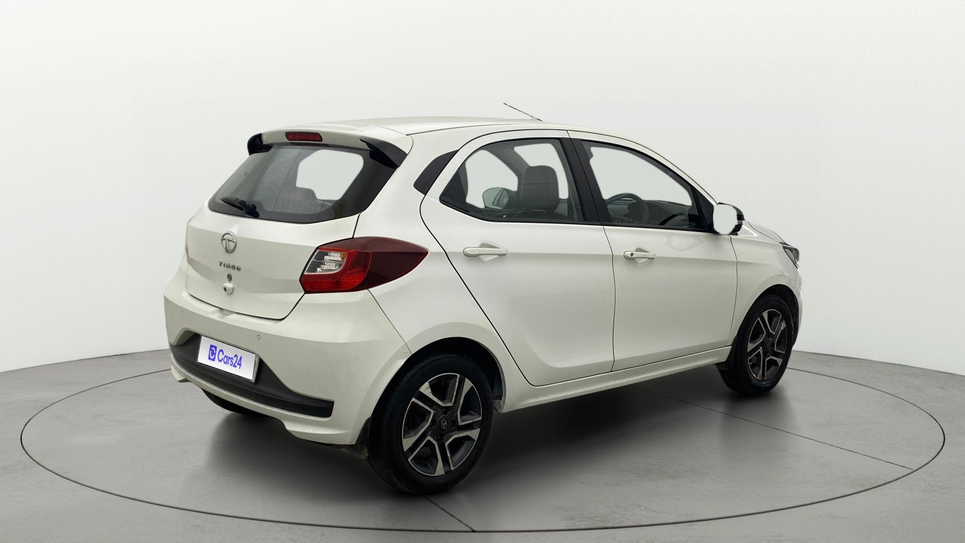 View 2021 Tata Tiago Revotorq XB Image 43 Used 2021 Tata Tiago Revotorq XB Image 43