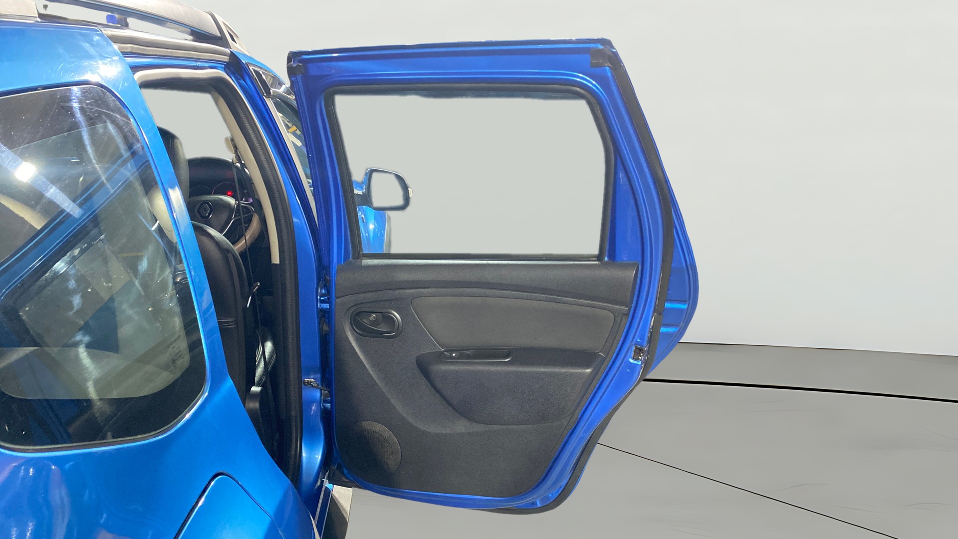 View 2020 Renault Duster Petrol RXS BS IV Image 7 Used 2020 Renault Duster Petrol RXS BS IV Image 7