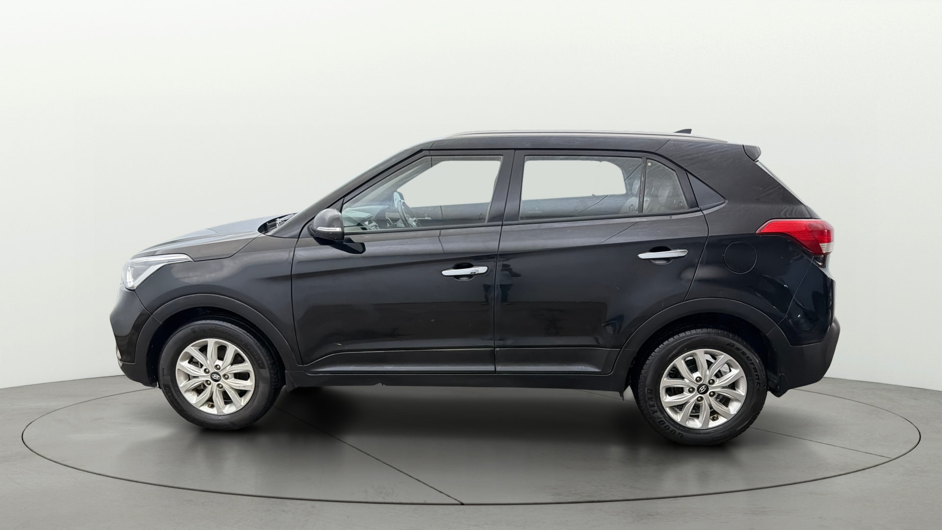 View 2018 Hyundai Creta SX 1.6 Petrol Image 6 Used 2018 Hyundai Creta SX 1.6 Petrol Image 6