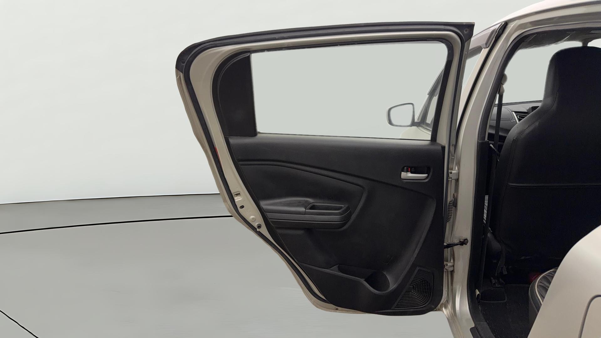View 2022 Maruti Suzuki 1000 Base Variant Image 22 Used 2022 Maruti Suzuki 1000 Base Variant Image 22