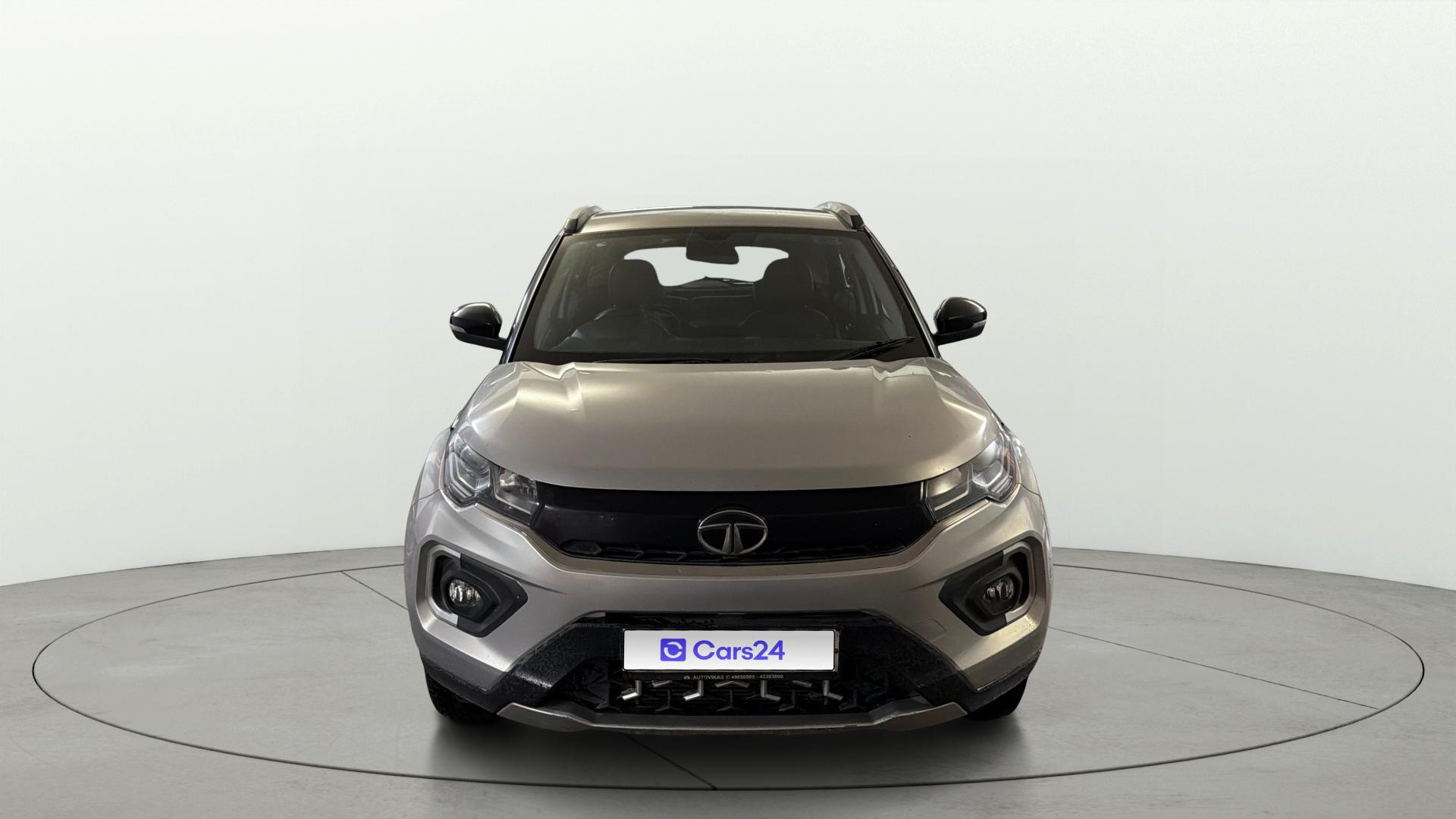 2020 टाटा नेक्सन Revotron XE 2020 टाटा नेक्सन Revotron XE