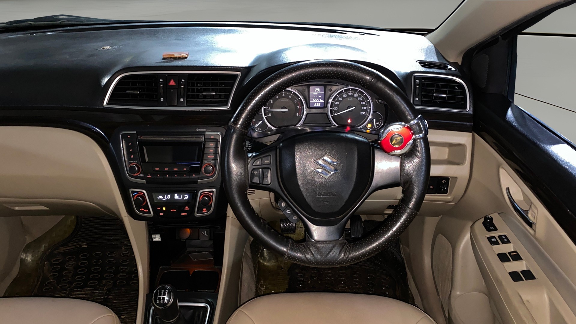 View 2017 Maruti Suzuki 1000 Base Variant Image 20 Used 2017 Maruti Suzuki 1000 Base Variant Image 20