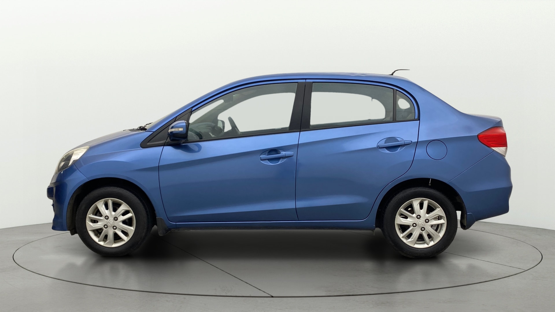 View 2013 Honda Amaze E MT Petrol BS IV Image 5 Used 2013 Honda Amaze E MT Petrol BS IV Image 5