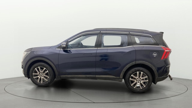 View Mahindra XUV700 Image 28 Used Mahindra XUV700 Image 28