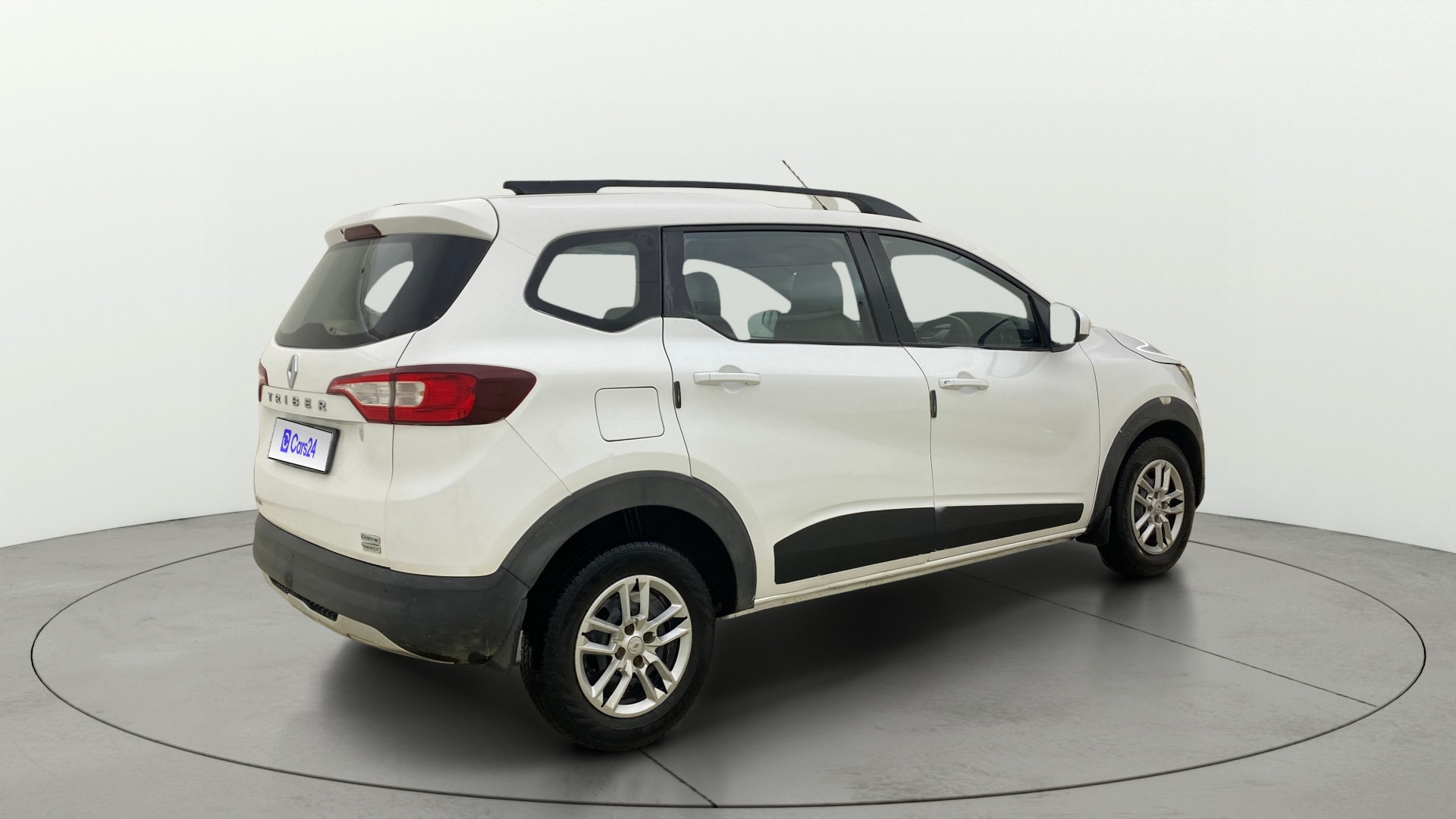 View 2021 Renault Triber RXT AMT Image 42 Used 2021 Renault Triber RXT AMT Image 42