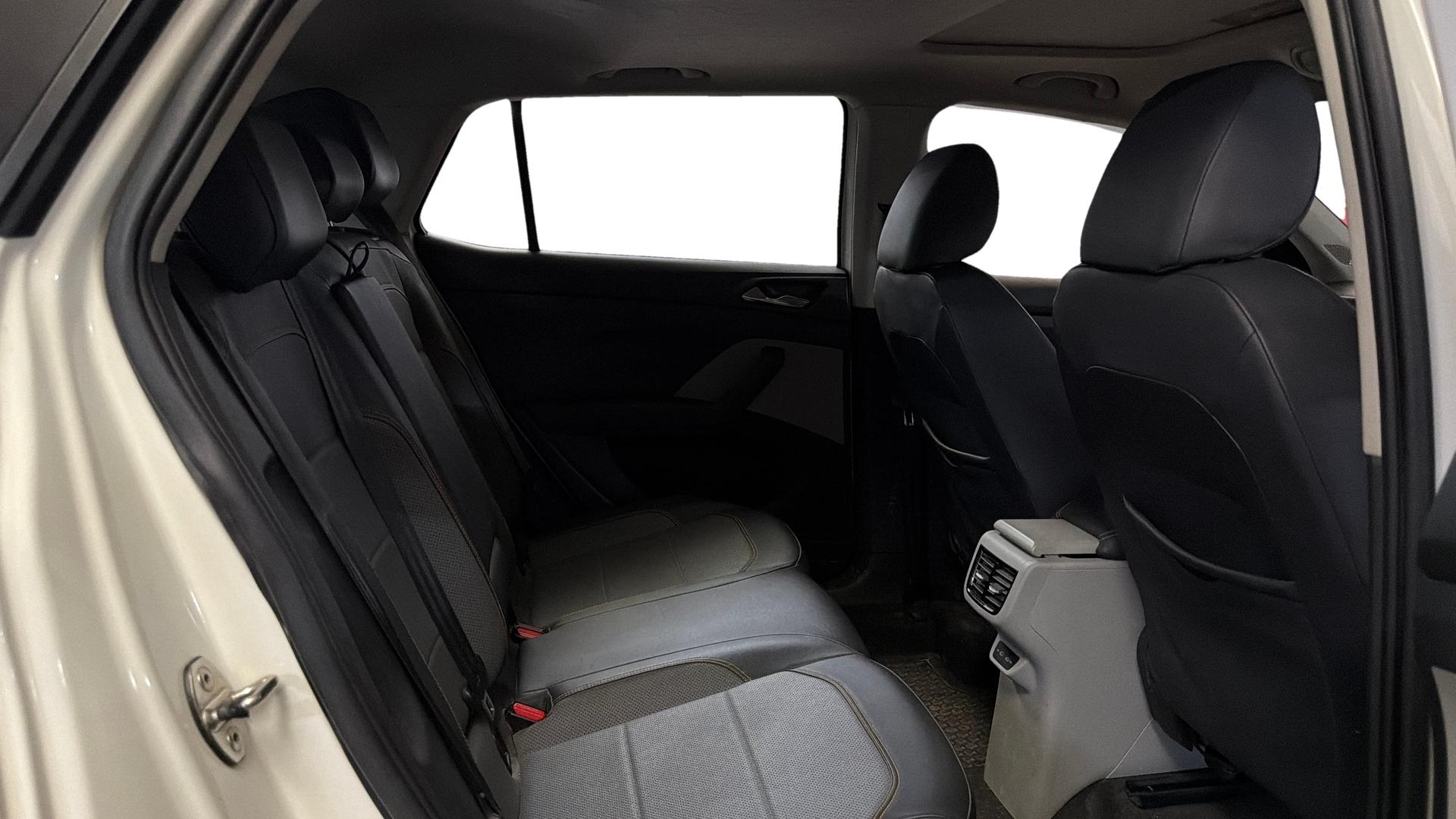 यूज़्ड 2021 स्कोडा कुशाक, New Delhi 30 यूज़्ड 2021 स्कोडा कुशाक, New Delhi 30
