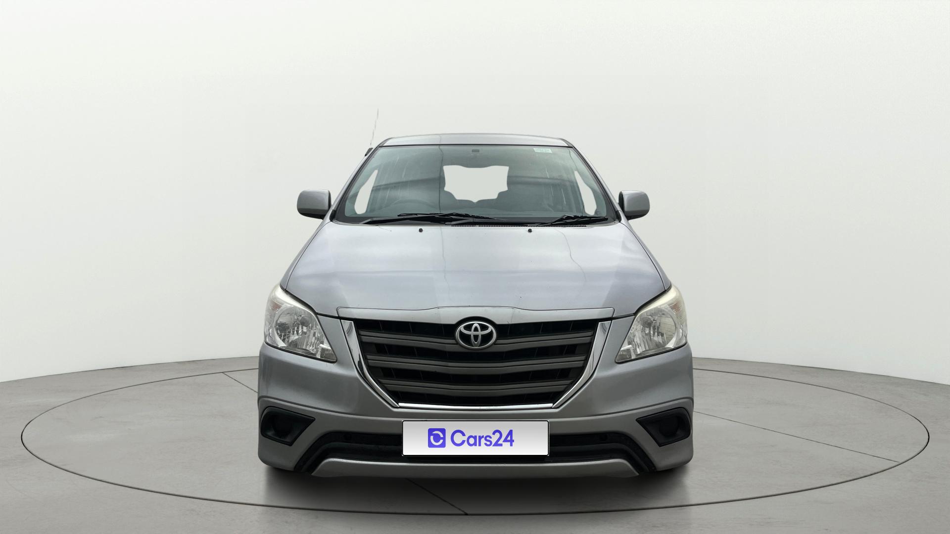 2015 टोयोटा इनोवा 2.5 GX 7 Seater Diesel 2015 टोयोटा इनोवा 2.5 GX 7 Seater Diesel