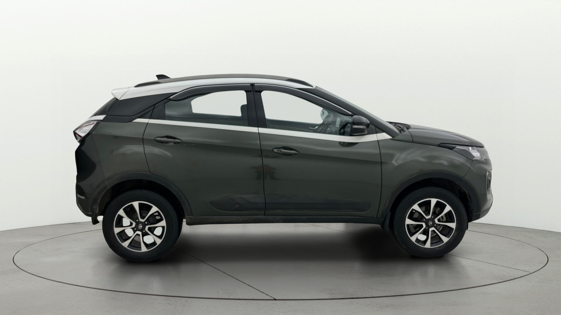 View 2021 Tata Nexon Revotron XE Image 28 Used 2021 Tata Nexon Revotron XE Image 28