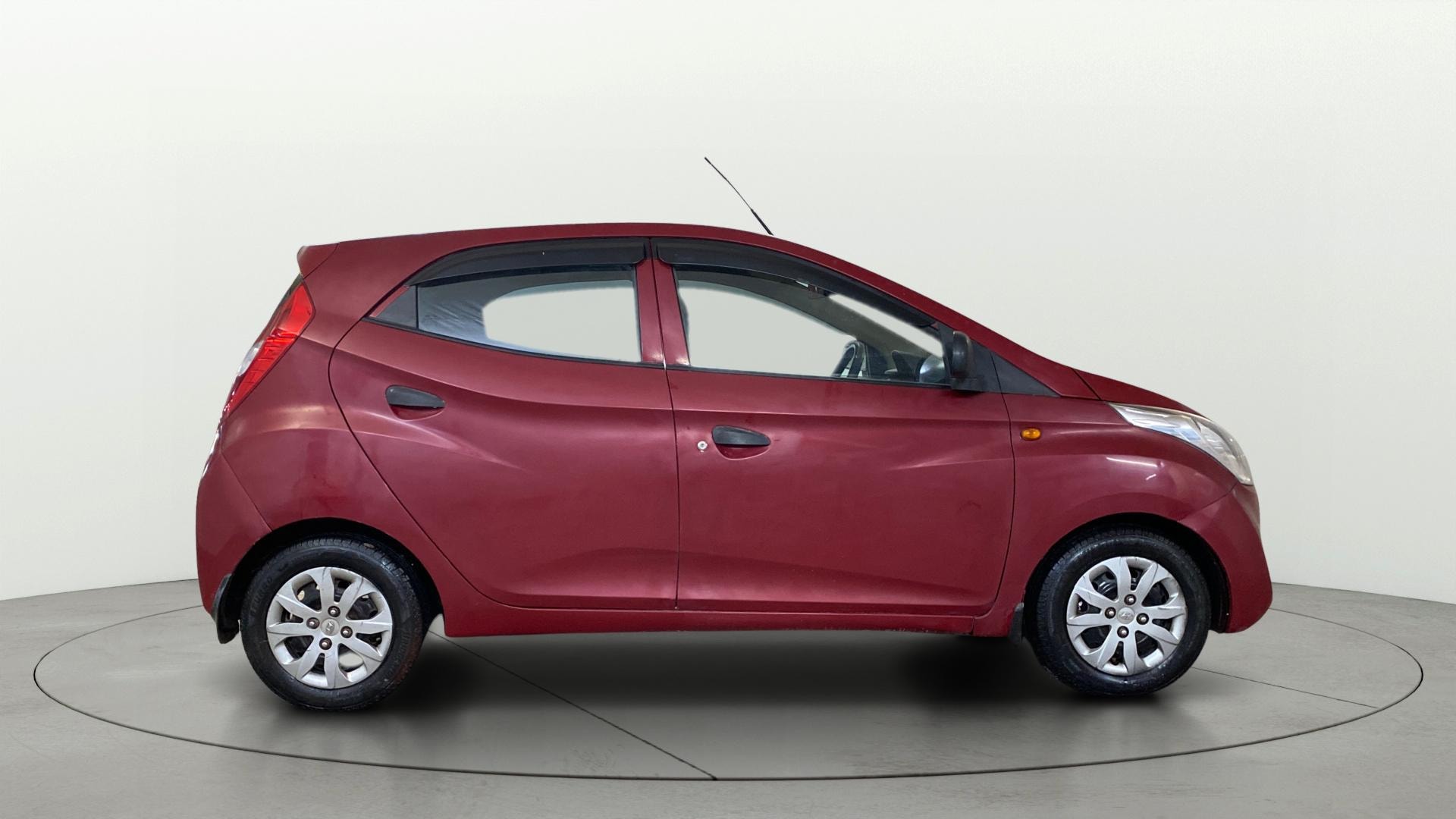 View 2015 Hyundai EON Magna Plus Image 8 Used 2015 Hyundai EON Magna Plus Image 8