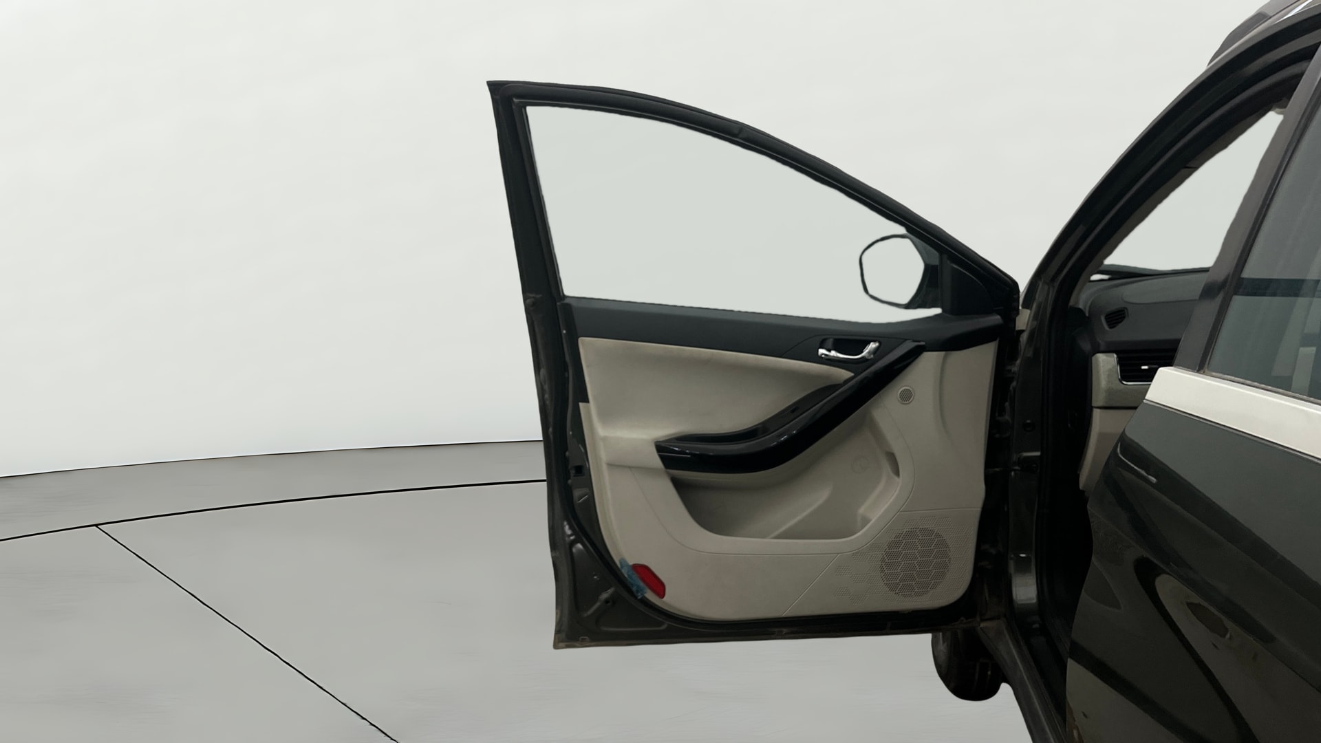View 2021 Tata Nexon Revotron XE Image 31 Used 2021 Tata Nexon Revotron XE Image 31
