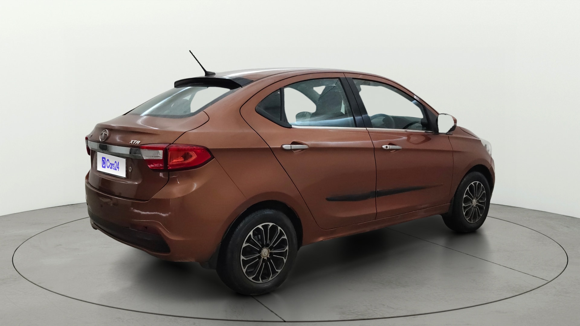 View 2018 Tata Tigor XE Diesel Image 41 Used 2018 Tata Tigor XE Diesel Image 41