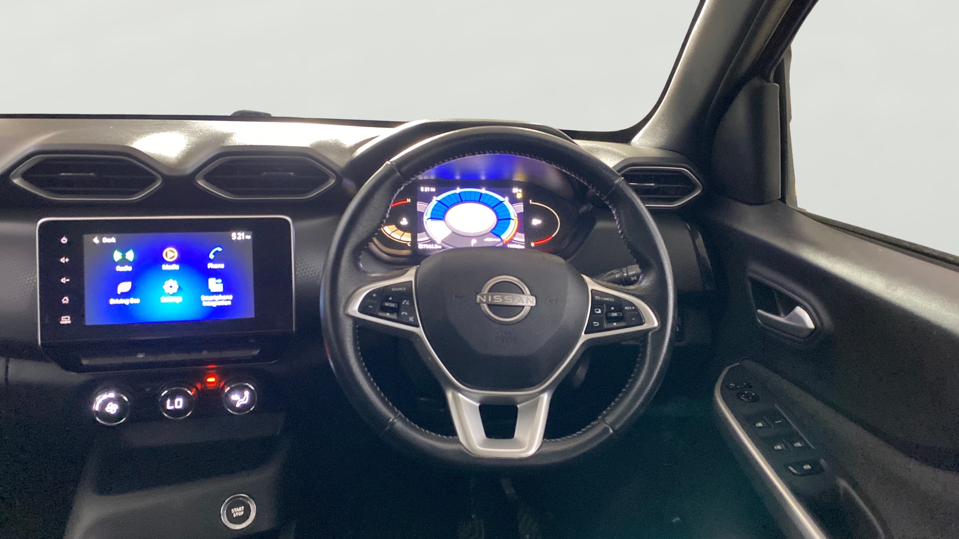 View 2022 Nissan Magnite Turbo XV Premium CVT (O) Image 12 Used 2022 Nissan Magnite Turbo XV Premium CVT (O) Image 12