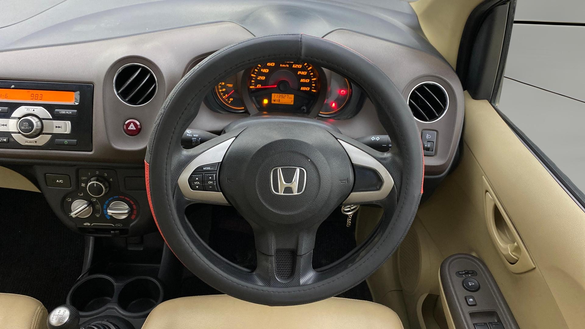 View 2013 Honda Amaze E MT Petrol BS IV Image 12 Used 2013 Honda Amaze E MT Petrol BS IV Image 12