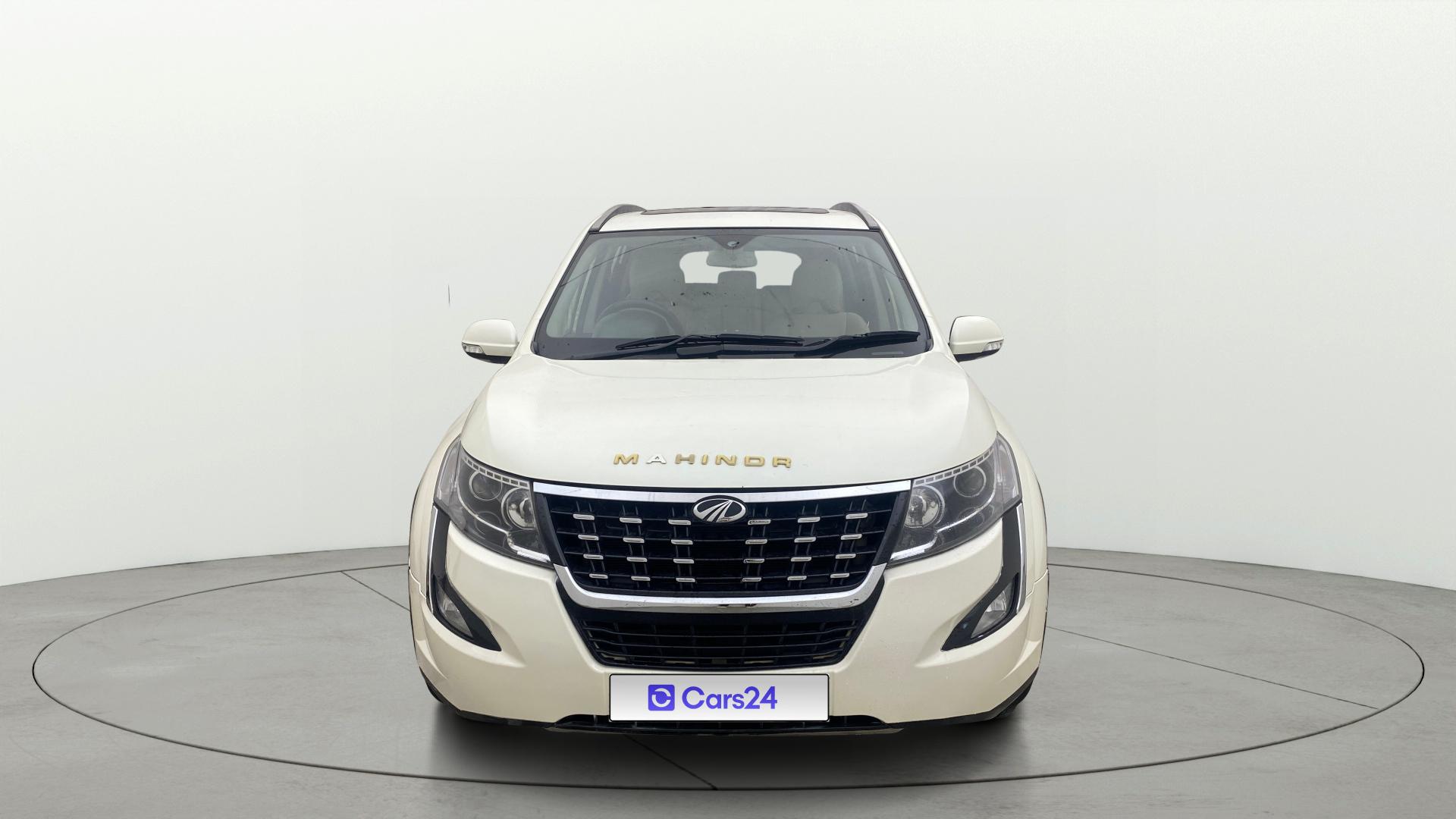 2021 महिंद्रा एक्सयूवी500 W9 AT 2021 महिंद्रा एक्सयूवी500 W9 AT