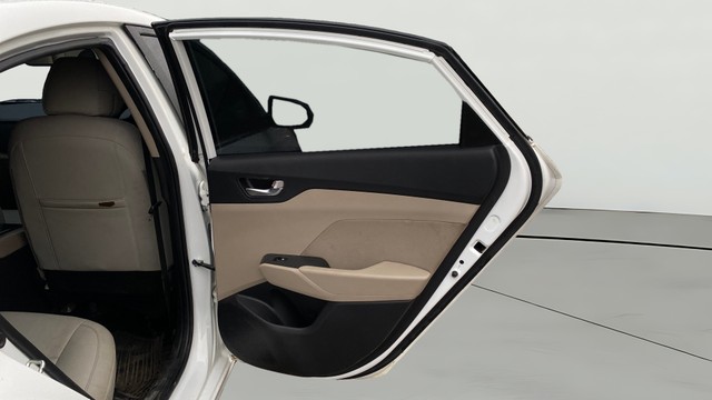 View Hyundai Verna Image 6 Used Hyundai Verna Image 6