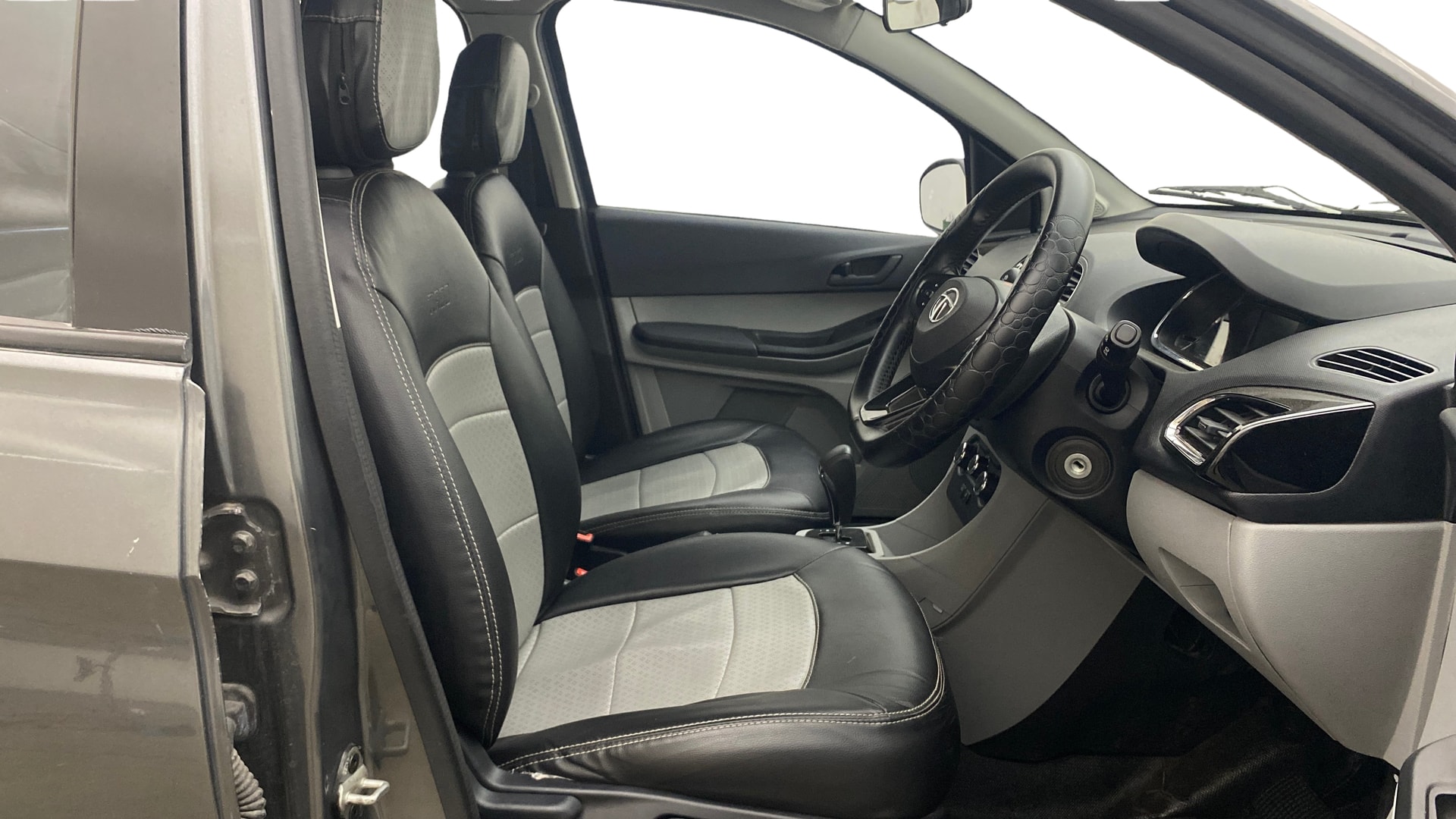 Used 2022 Tata Tiago Used 2022 Tata Tiago
