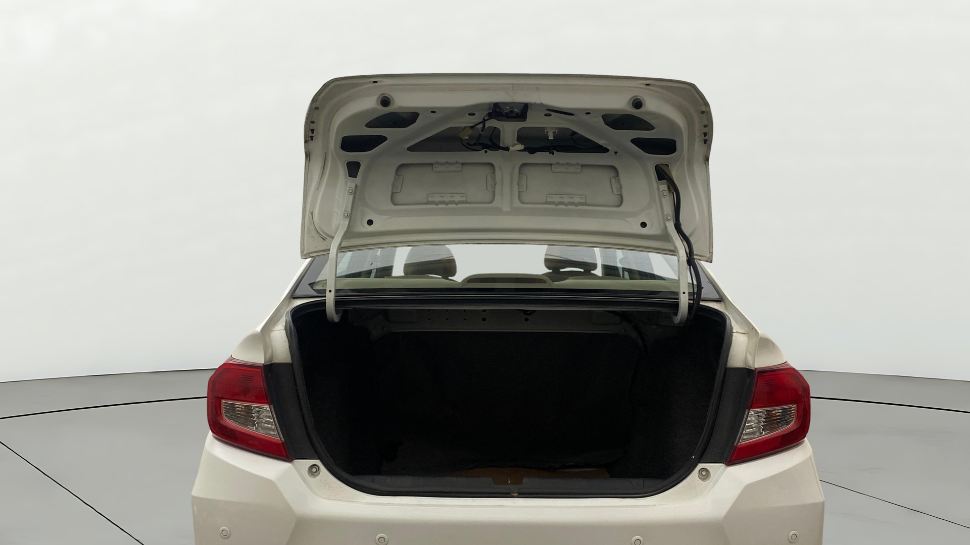 View 2021 Honda Amaze E MT Petrol BS IV Image 17 Used 2021 Honda Amaze E MT Petrol BS IV Image 17